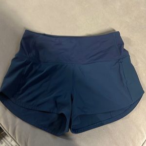 Lululemon size 4 lined shorts